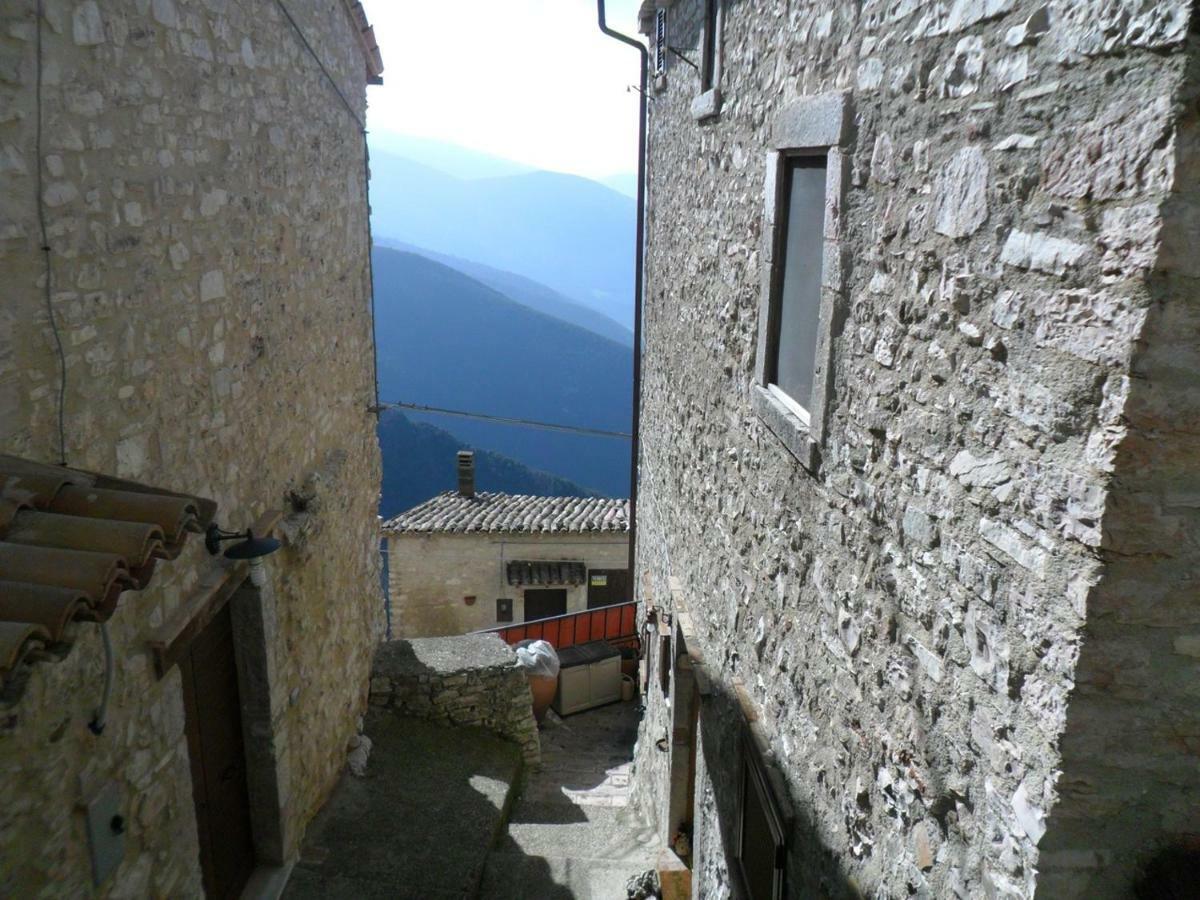 Le Dell'arco - Monte San Vito Holiday home Scheggino